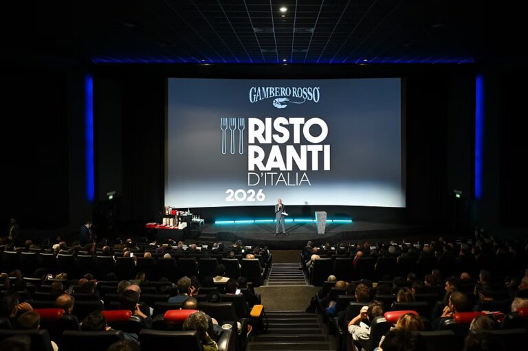 Gambero Rosso premia per la prima volta una trattoria come Ristorante dell’Anno.