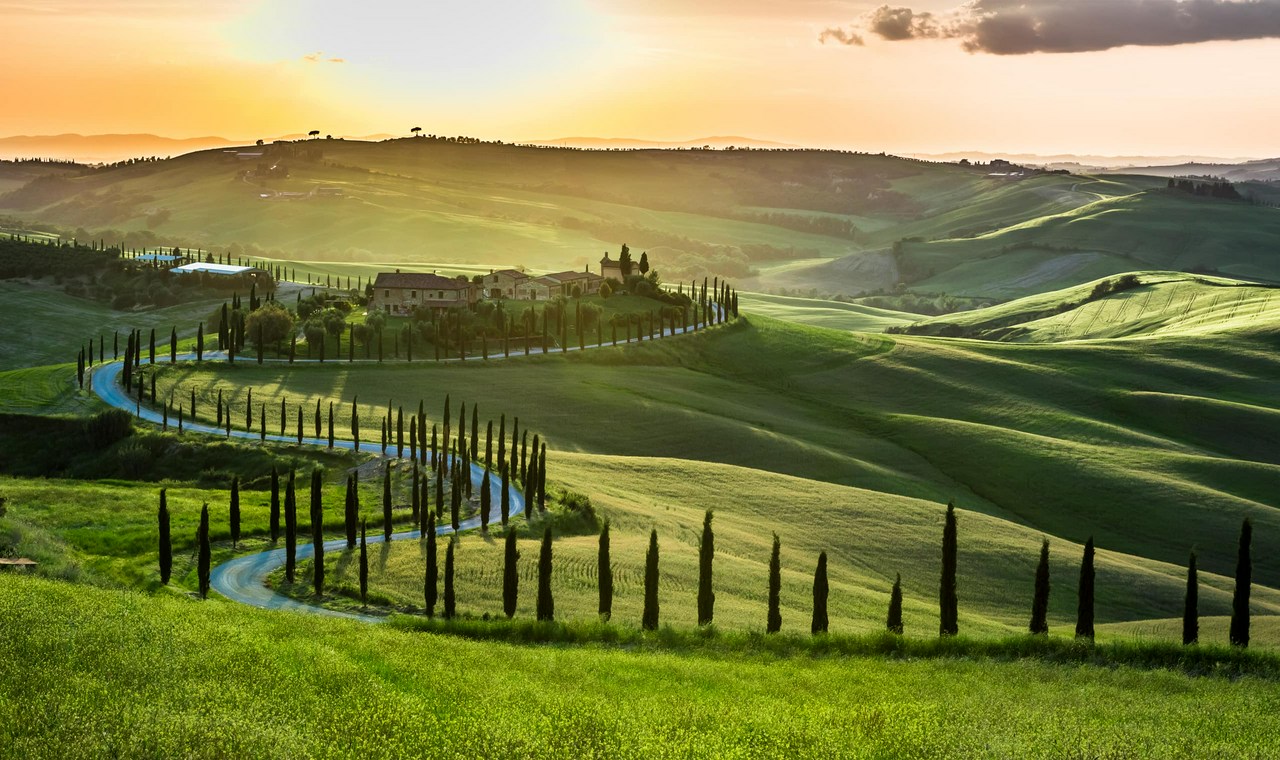 Veduta Panoramica dell'Azienda Tornesi che produce uno dei Migliori Brunello di Montalcino il Benducce 570