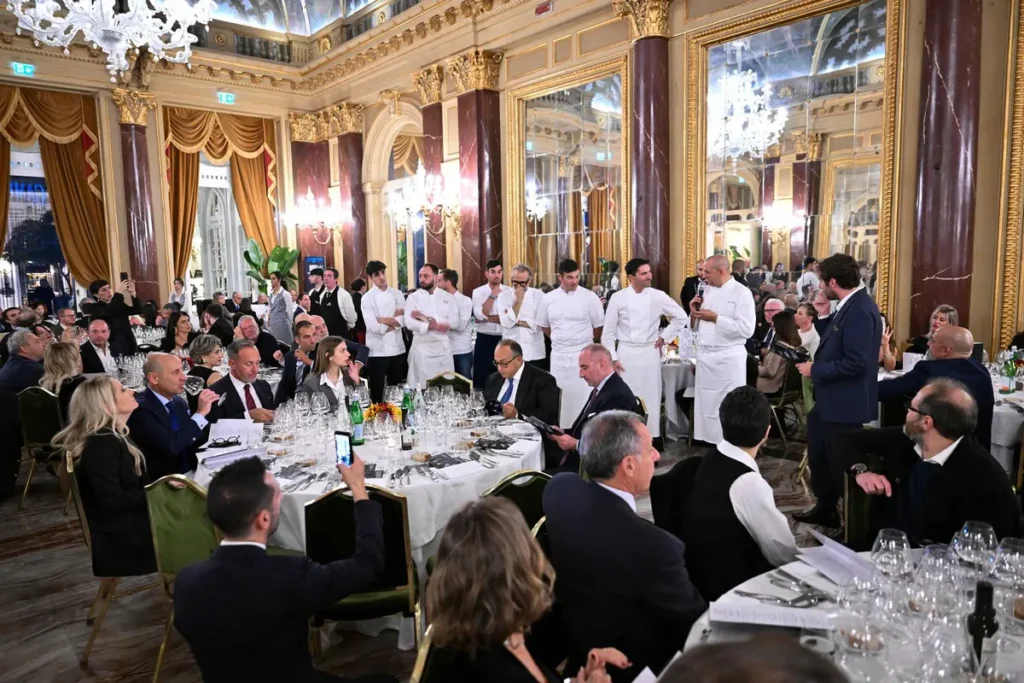 Gambero Rosso festeggia 40 anni: nella foto un momento della cena Tre Forchette dell'edizione 2025